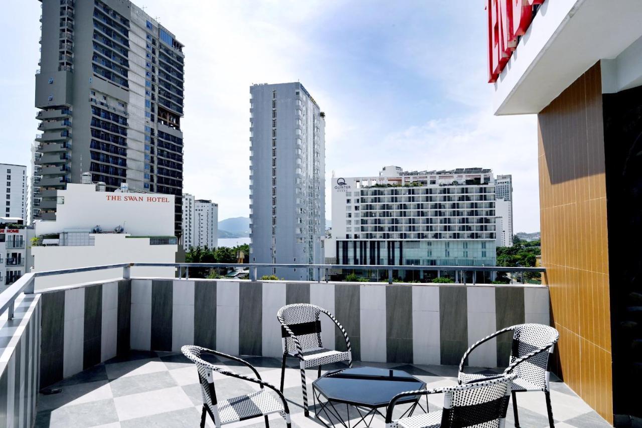 Ten Dollars Hotel Nha Trang Eksteriør bilde